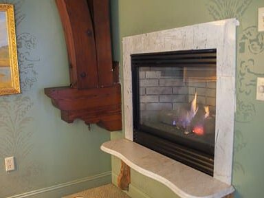 A gas fireplace in a room